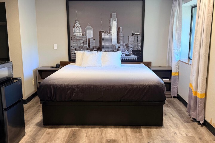 Room 57 of 90