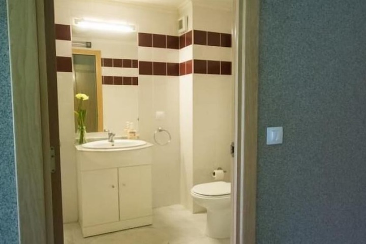 Room 7 of 20