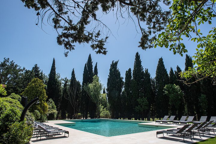 Pool 44 of 76