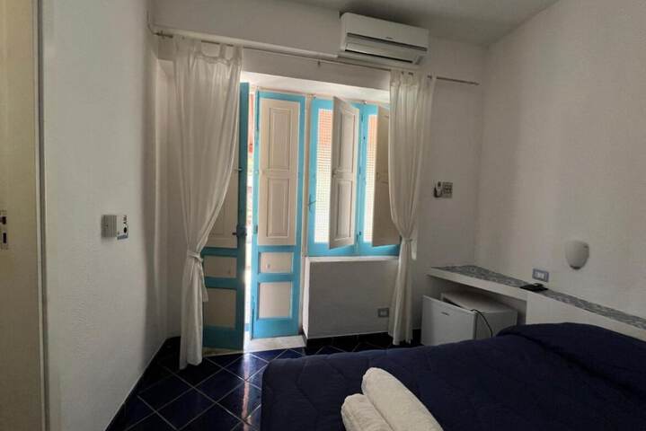Room 19 of 43