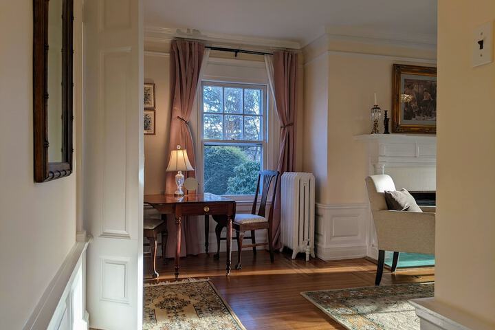 Room 110 of 258