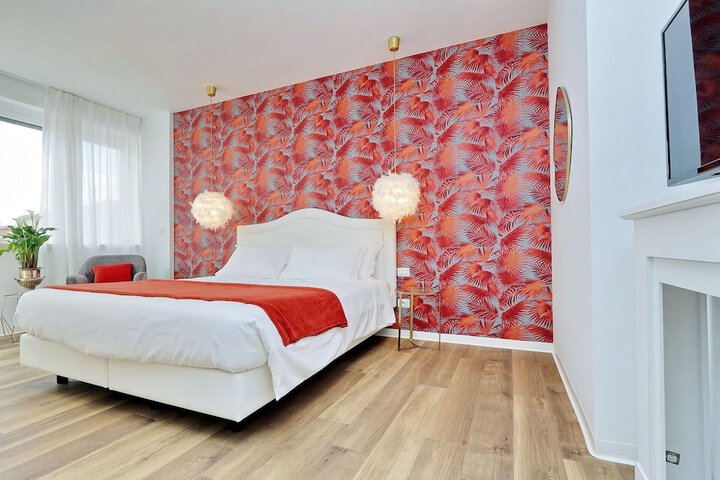 Room 38 of 195