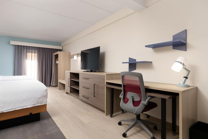 Room 36 of 104