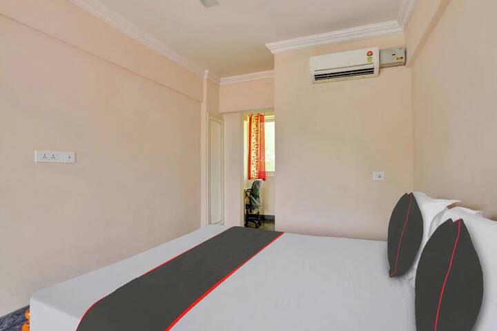 Room 5 of 14