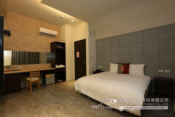 Room 13 of 55