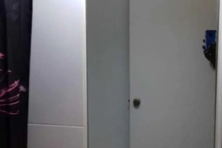 Room 7 of 19