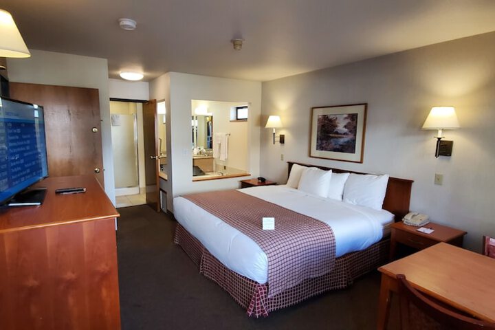 Room 5 of 26