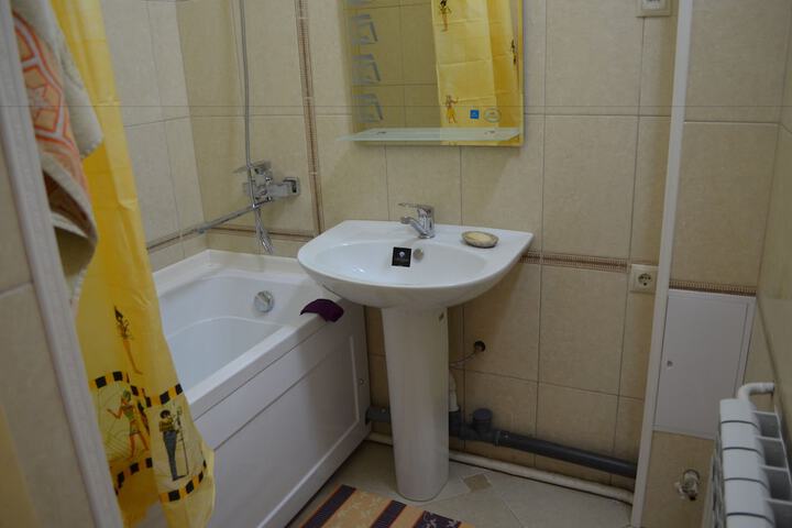 Room 5 of 20