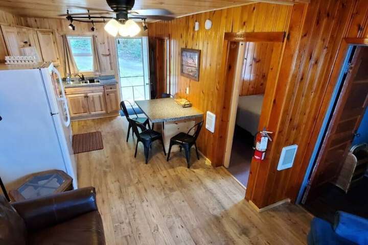 Room 44 of 195