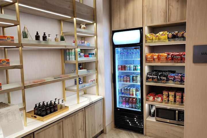 Snack bar