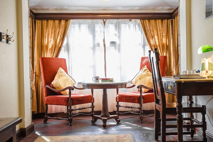 Room 14 of 50