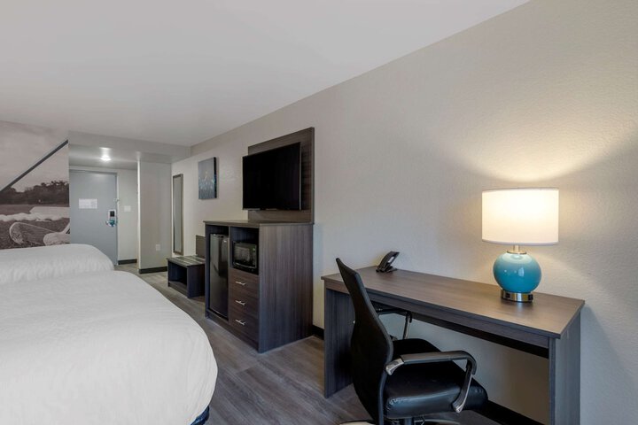 2 Double Beds (5 of 16)