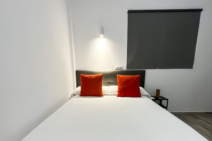 Room 5 of 48