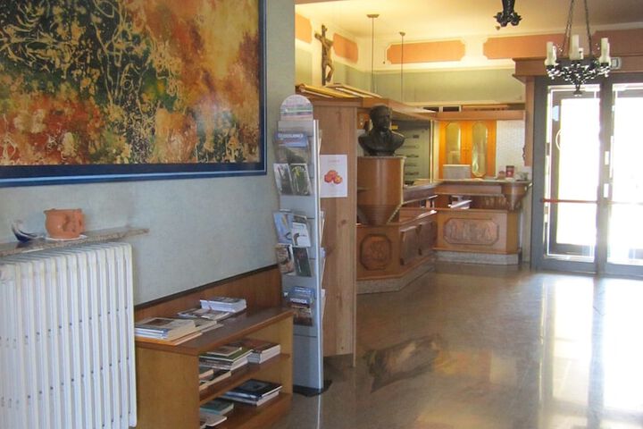 Hotel Interior 5 of 63