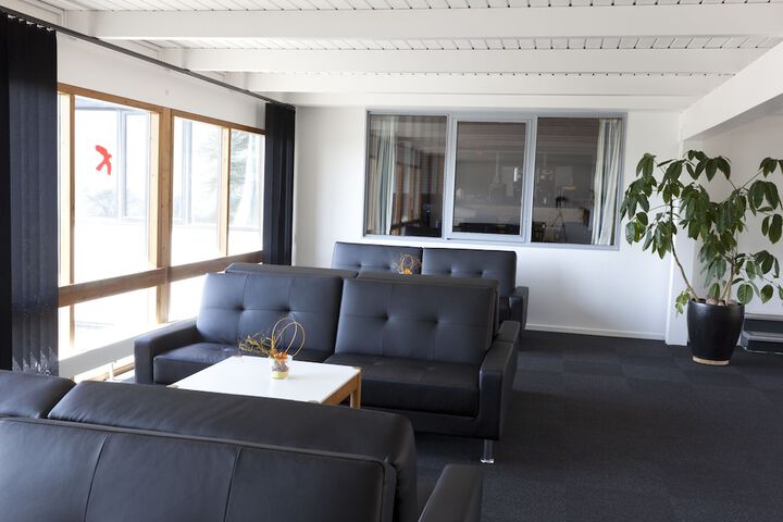 Hotel Interior 7 of 49