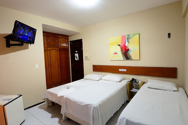 Room 8 of 31