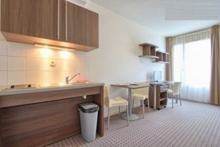 Room 3 of 6