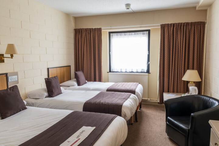 Room 14 of 46
