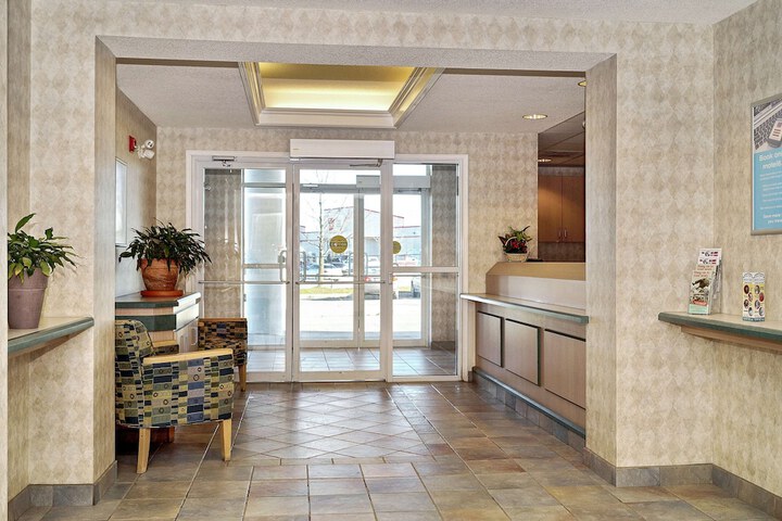 Hotel Interior 9 of 27