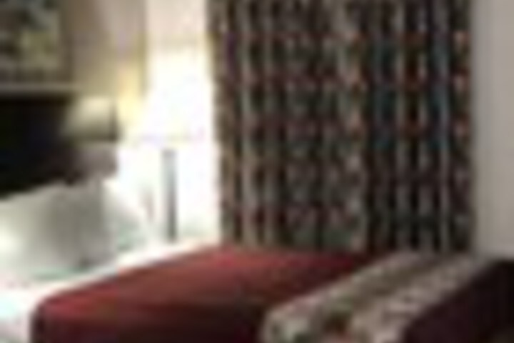 Room 14 of 114