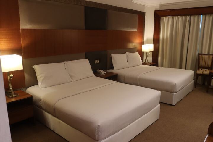 Room 4 of 22