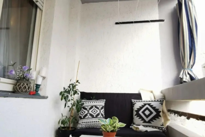 Room 11 of 15