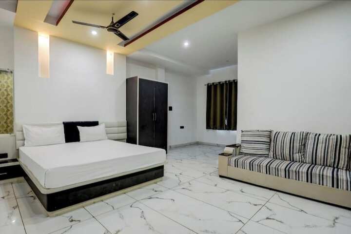 Room 5 of 36
