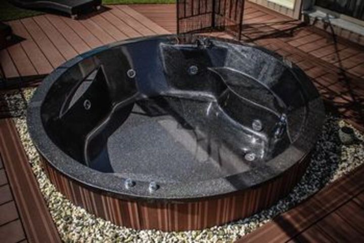 Hot Tub 74 of 114