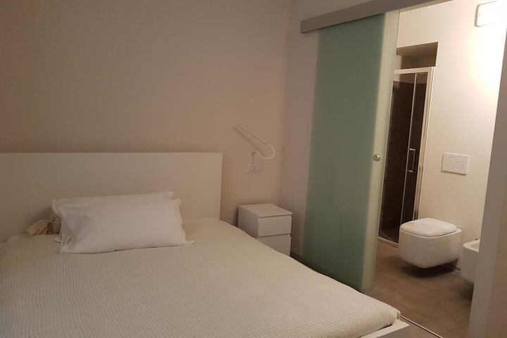Room 7 of 41