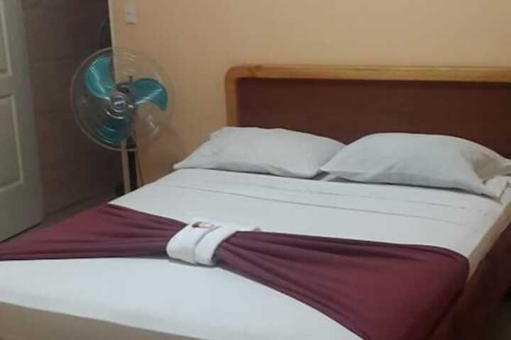 Room 11 of 34