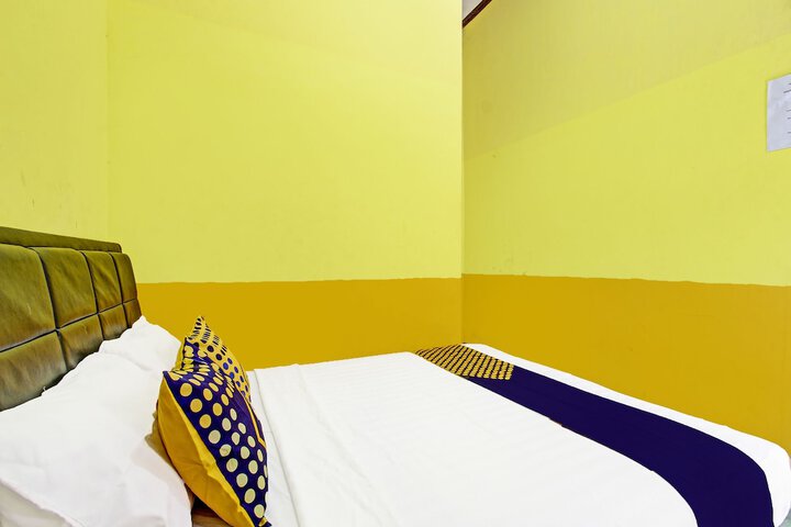 Room 13 of 24