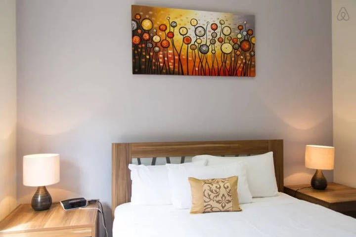 Room 2 of 20