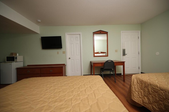 Room 22 of 28