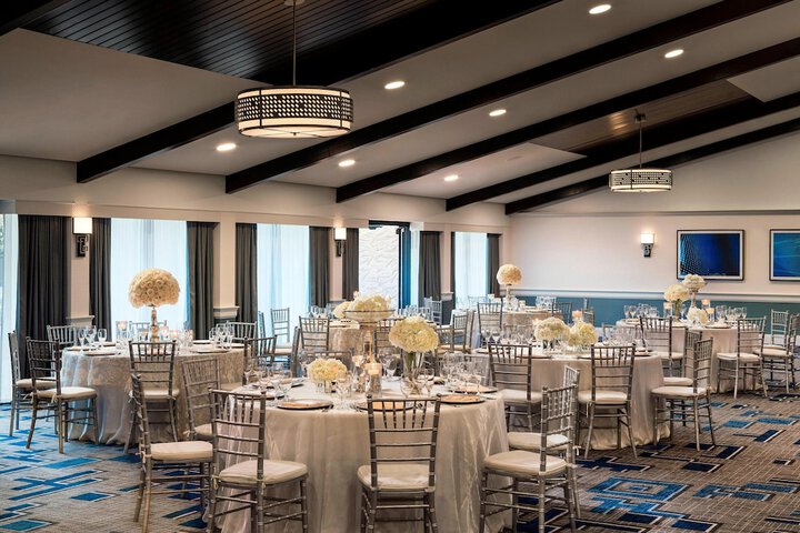 Indoor wedding