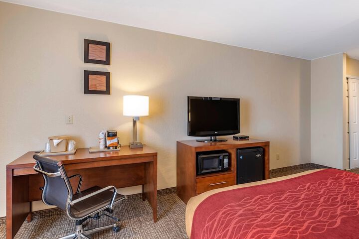 Room 35 of 93