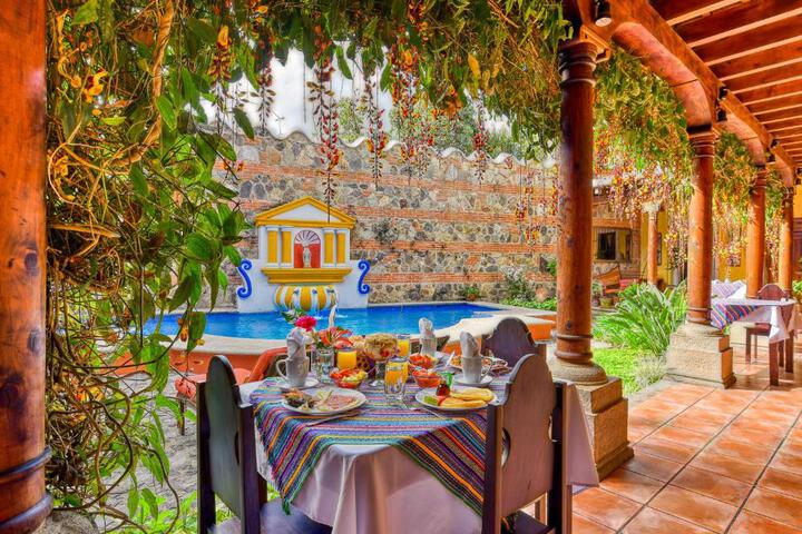 Hotel Palacio de Doña Beatriz in Antigua Guatemala