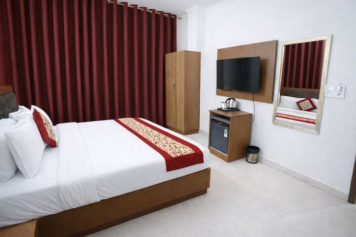 Room 17 of 48