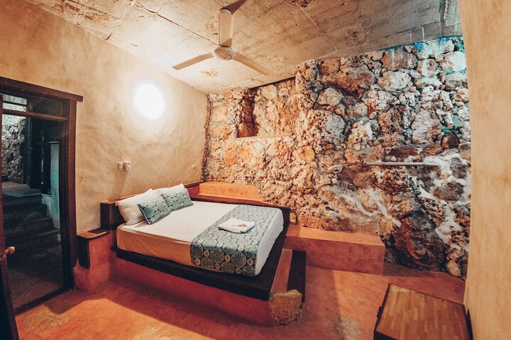Room 13 of 62