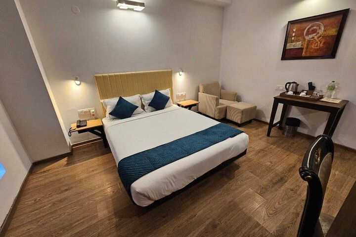 Room 20 of 48