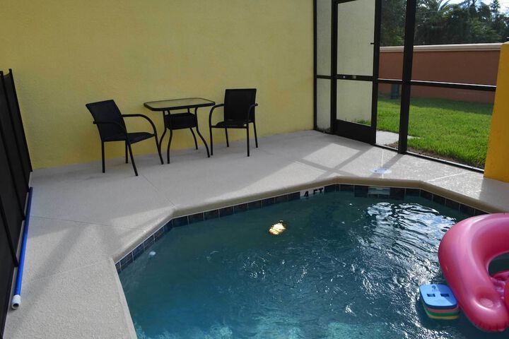 Pool 179 of 221