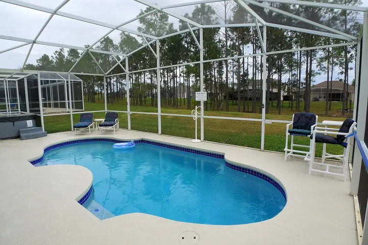 Pool 11 of 16