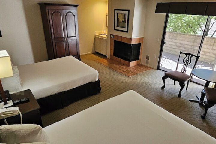 Room 30 of 62