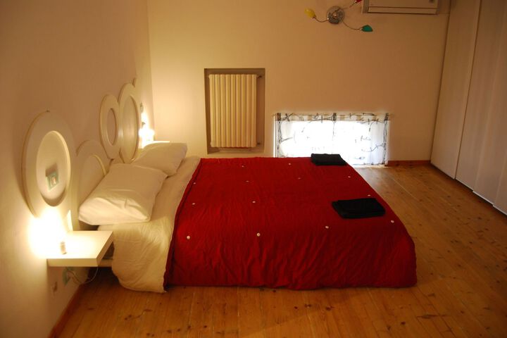 Room 16 of 27