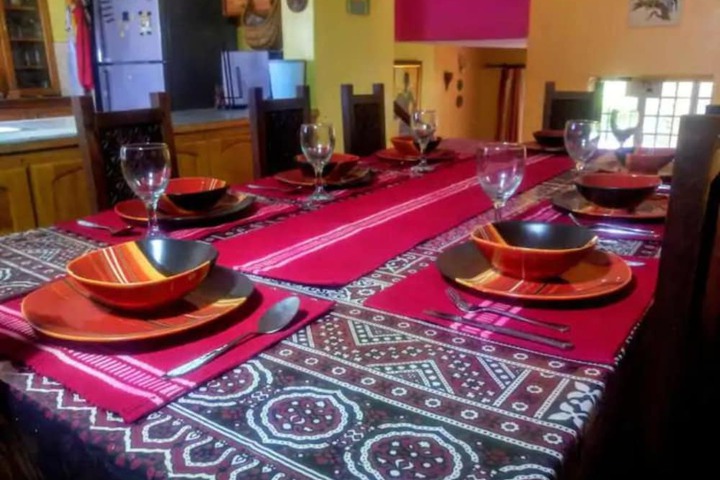 Dining 6 of 7