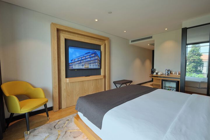 Room 60 of 203