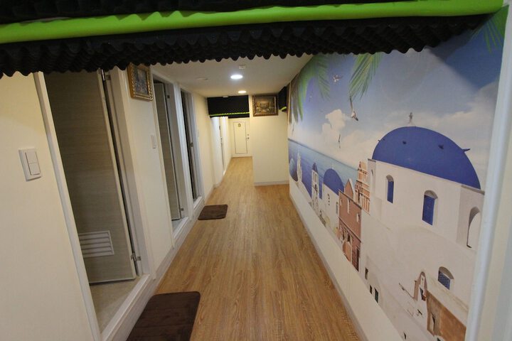 Ballroom/Hall 236 of 246