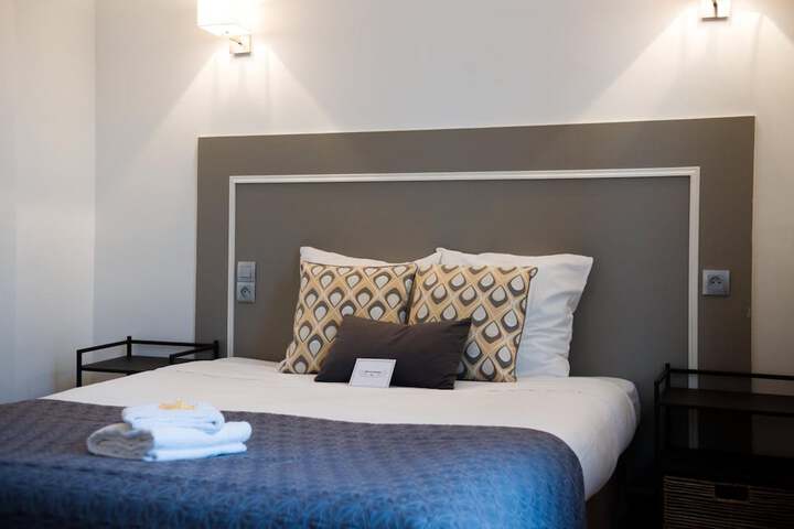 Room 16 of 46