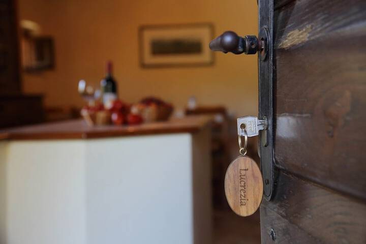 Room 10 of 43