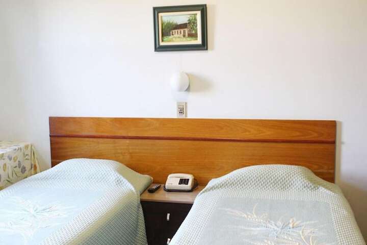 Room 26 of 100