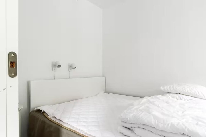 Room 297 of 865